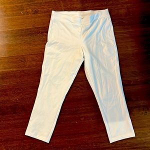Hue white leggings, size M, never worn!
